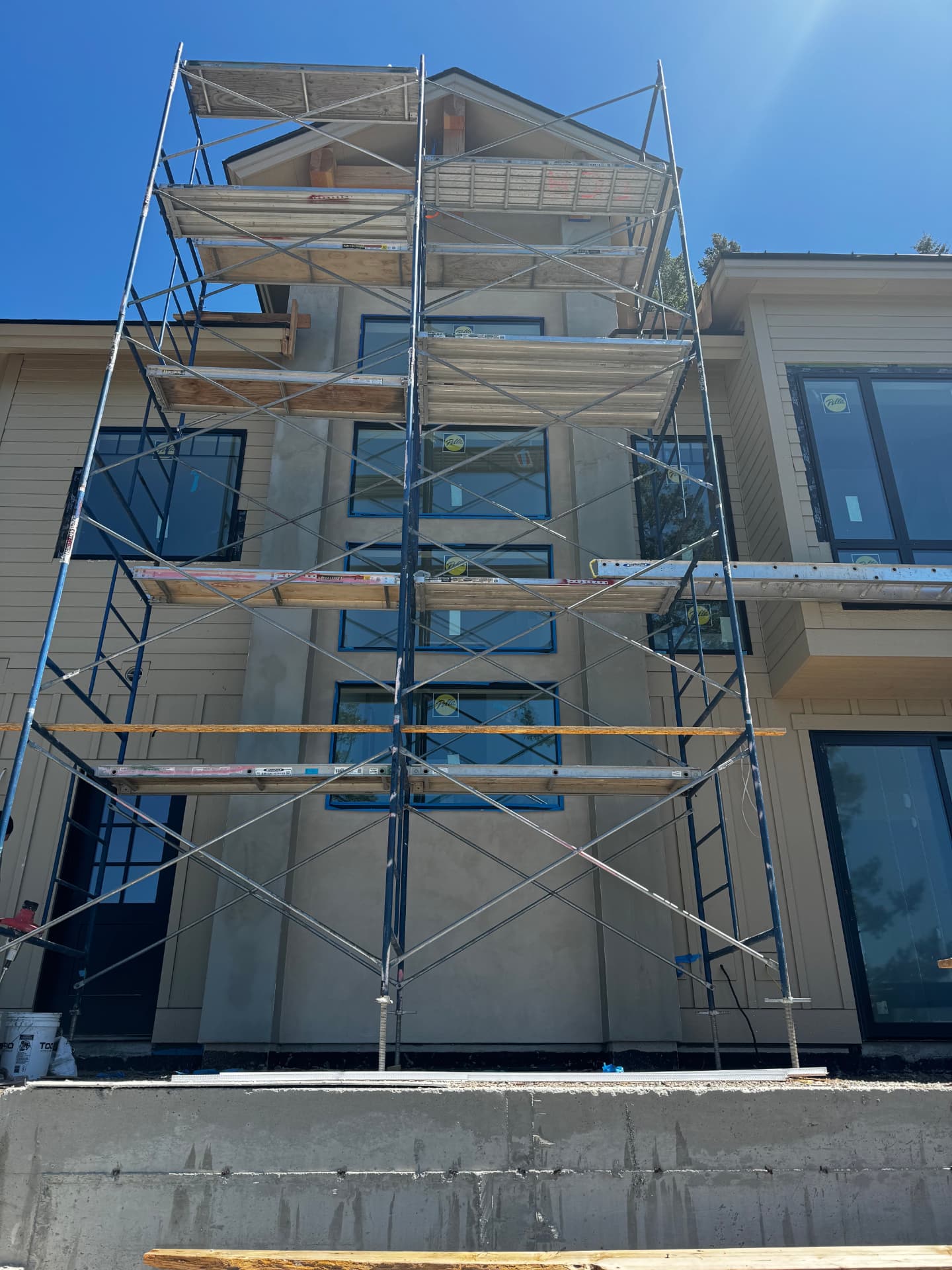 Stucco Repair Services detail work by DL Construction in the Flathead Valley, Montana